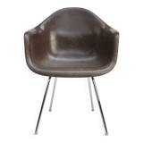 Fauteuil Eames DAX fibre de verre édition Vitra des années 60/70