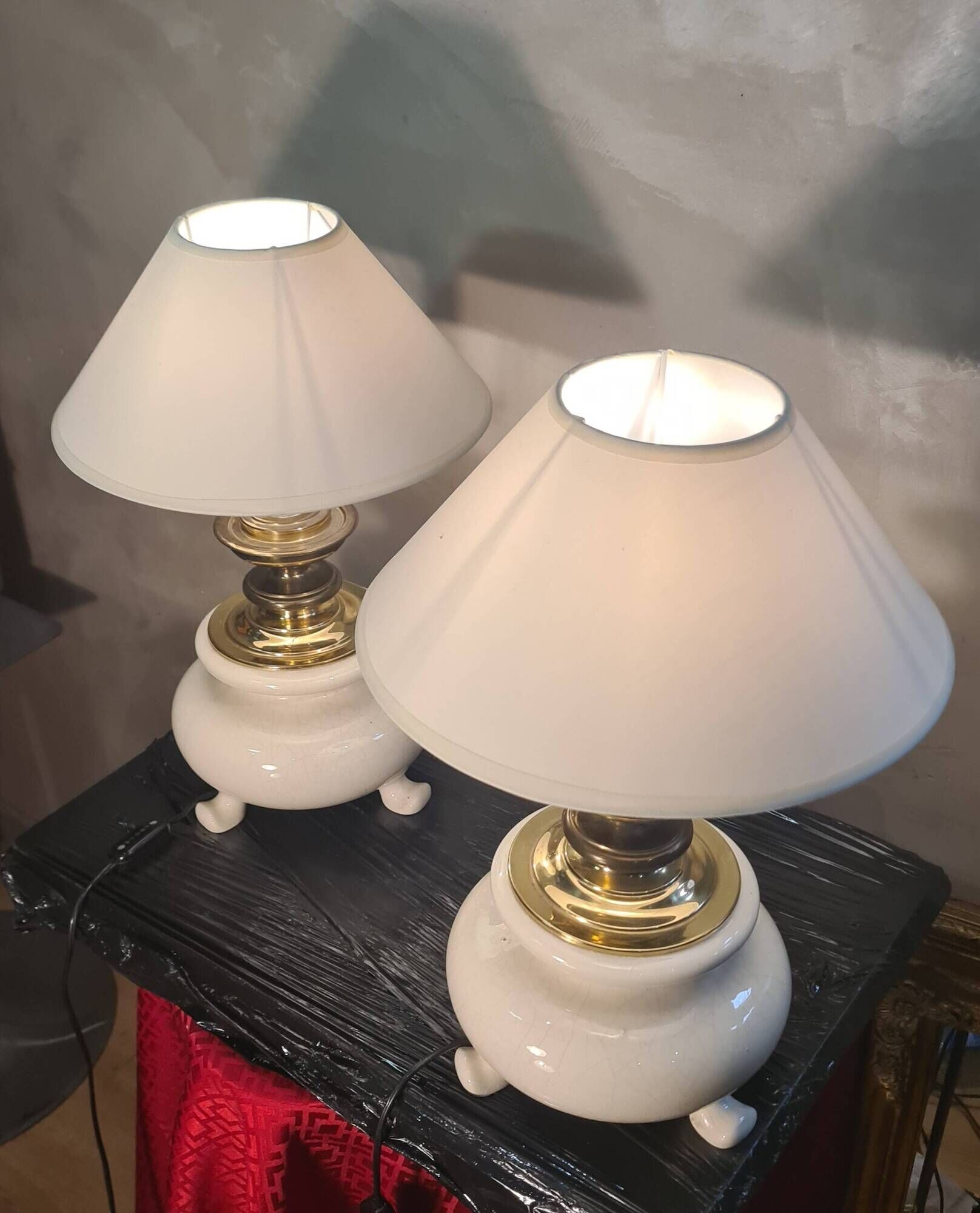 pair of table or bedside lamps in white ceramic with brass tripod 45x3
