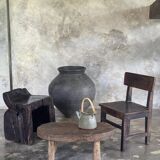 Stool, tabouret or low Japanese-style armchair in brutalist monoxyle radica.