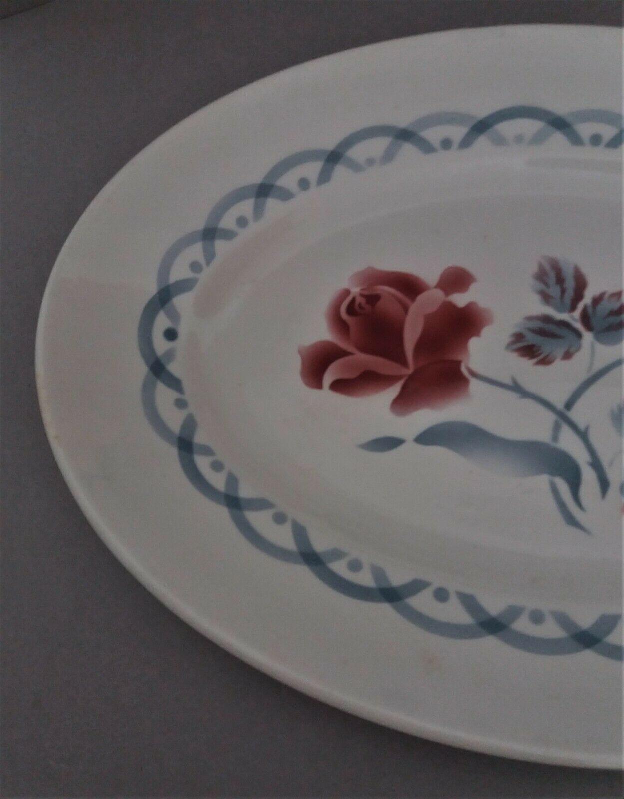 Oval service dish in earthenware Sarreguemines model Cannes