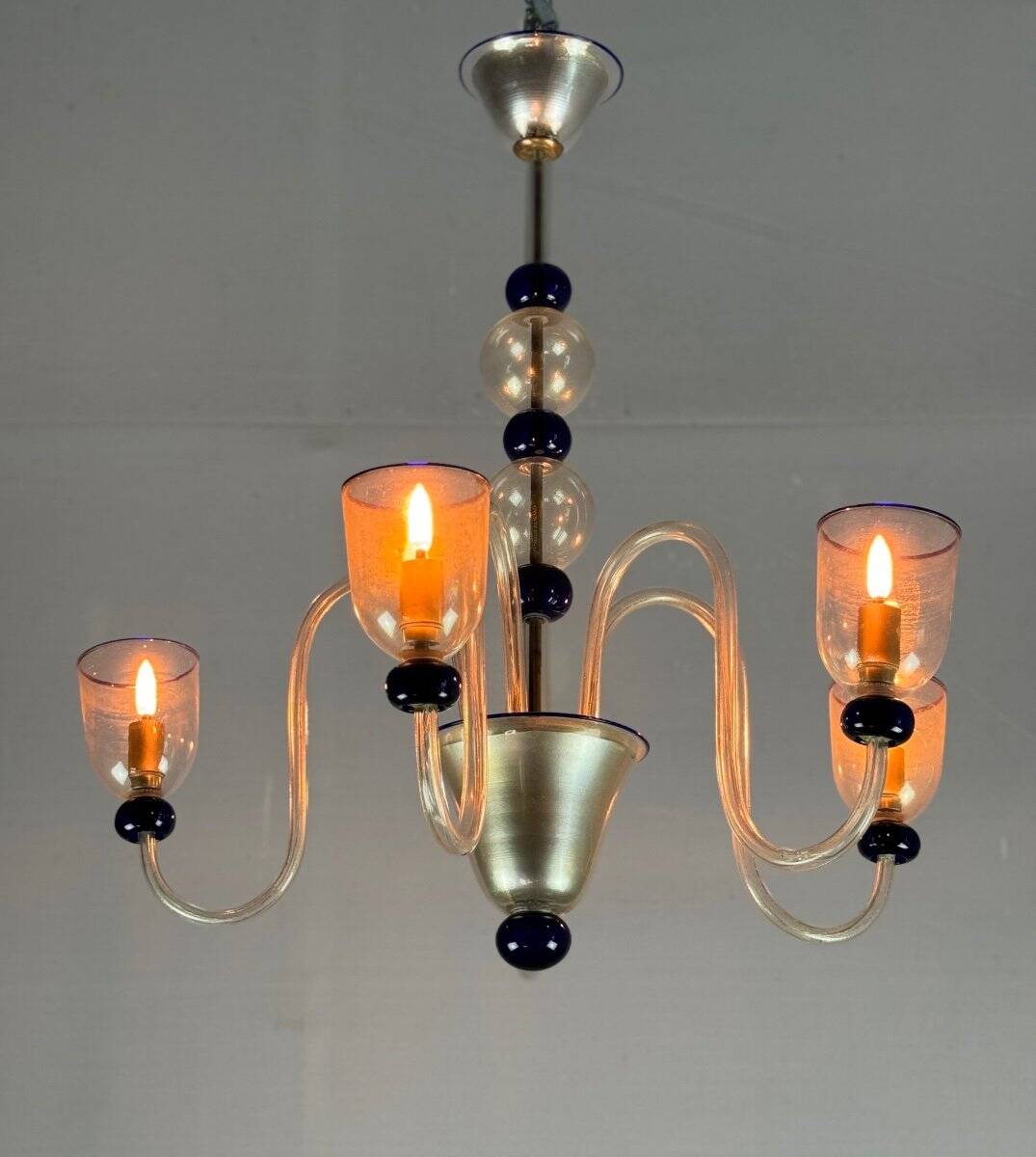 Venetian chandelier in gold and dark blue Murano glass, 5 light arms, circa 1960