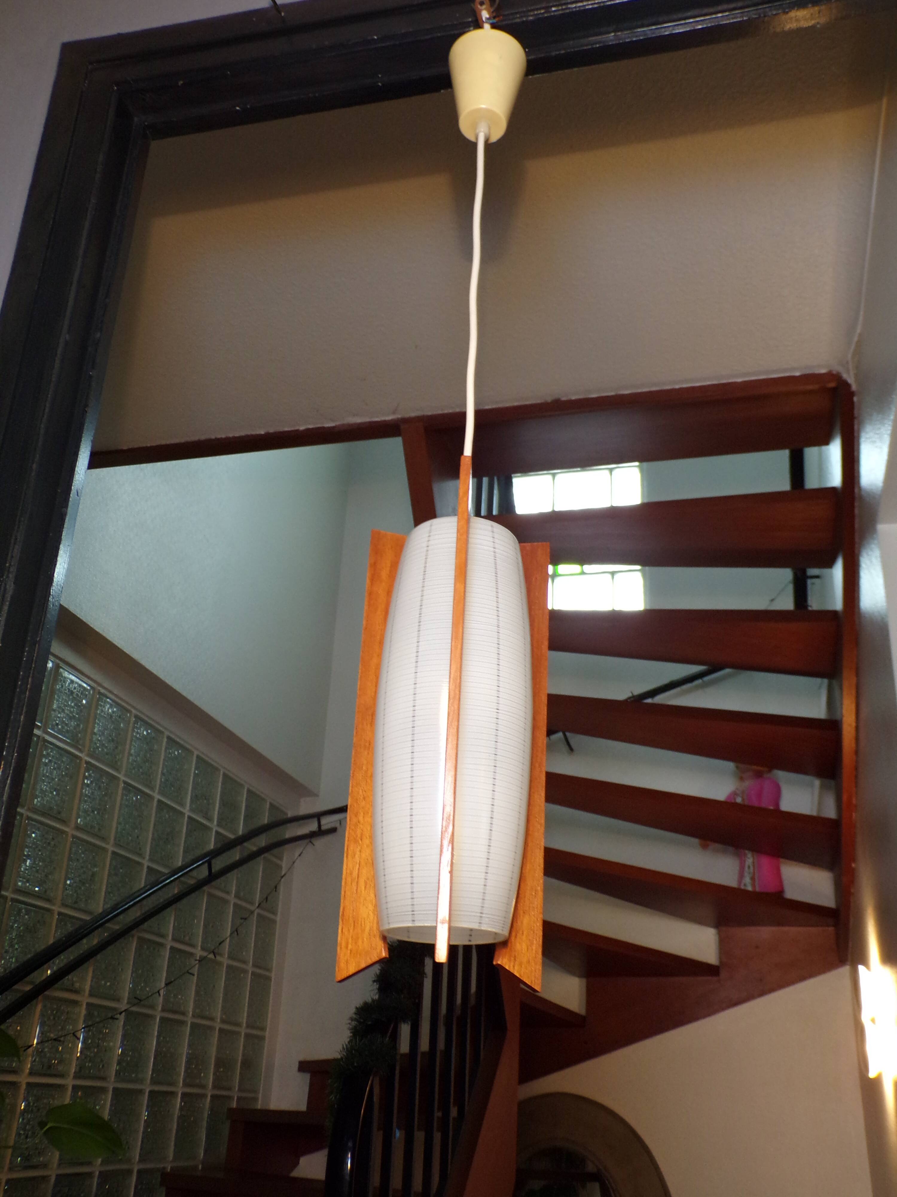 Suspension scandinave verre et teck
