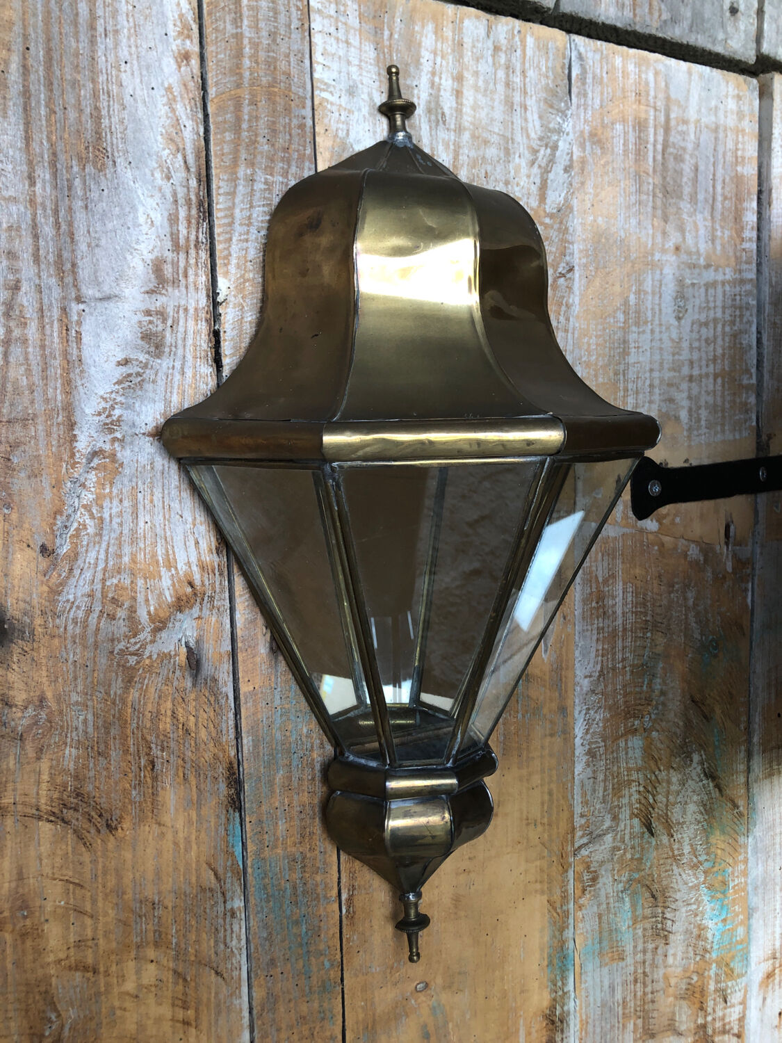 Old brass wall lamp + glass + vintage mirror back