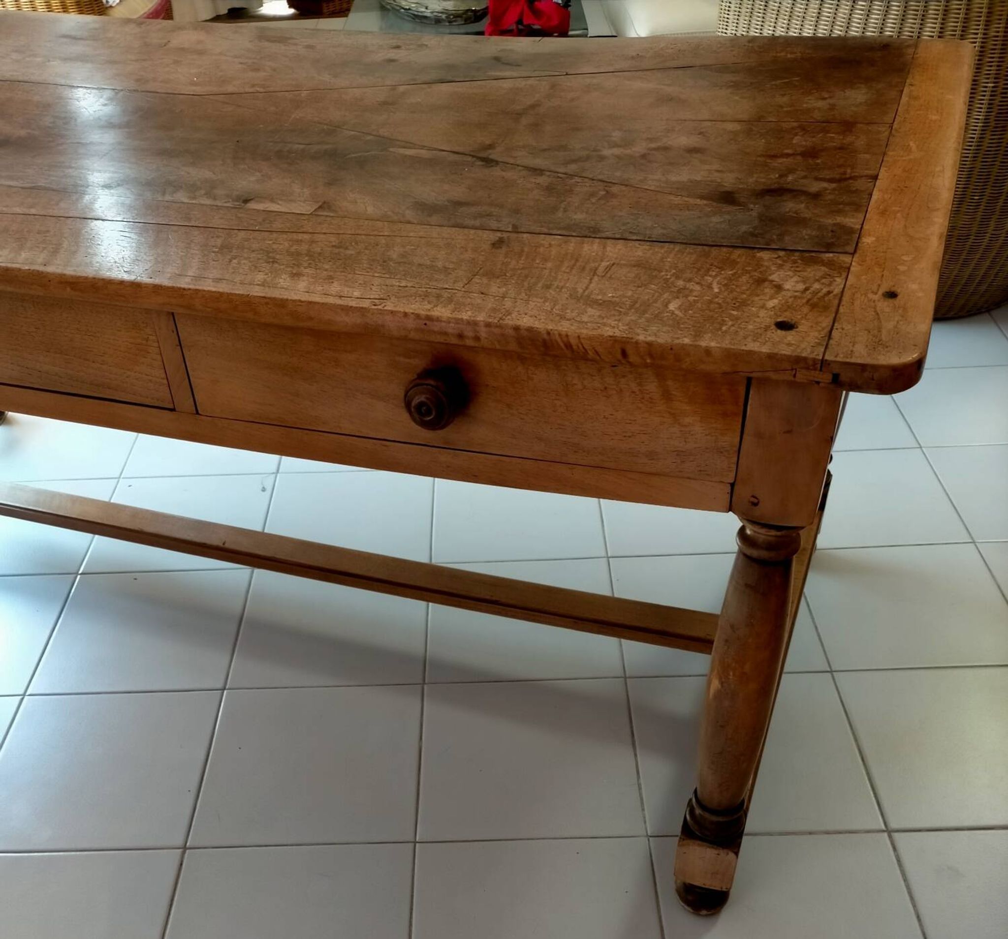Farm table