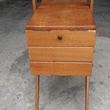 Worker years 50, light oak