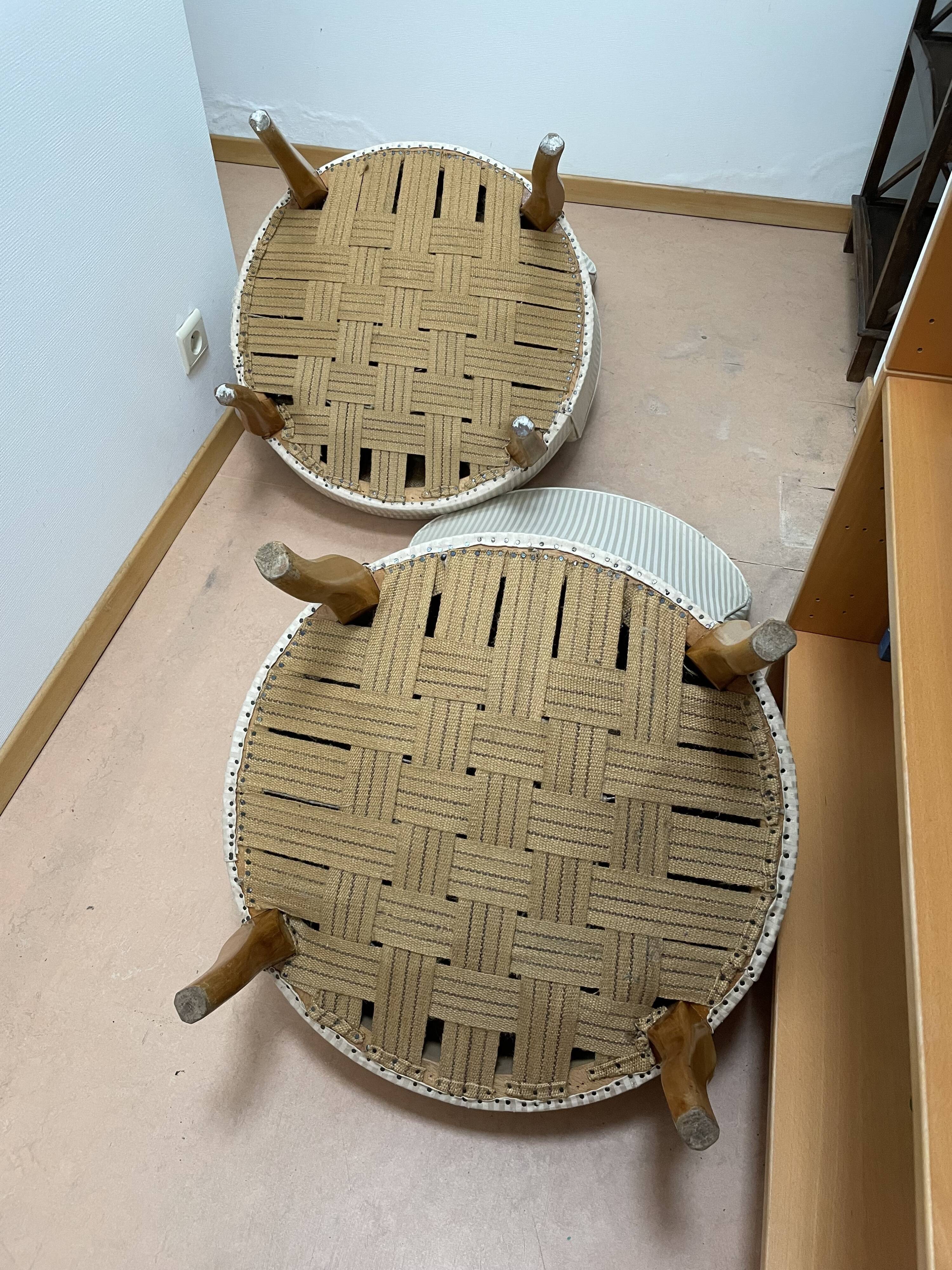 Pair of striped ivory toad armchairs