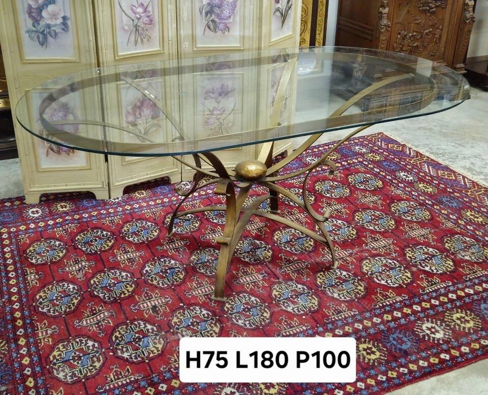Grande table a manger / table design 1970 en métal doré et verre – XXe