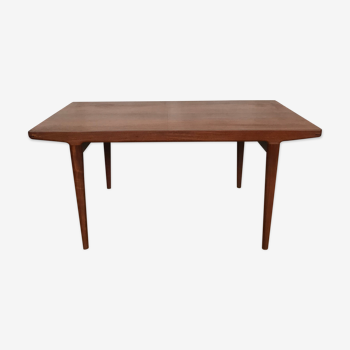 Authentic Scandinavian table teak design1950 1960 feet spindles