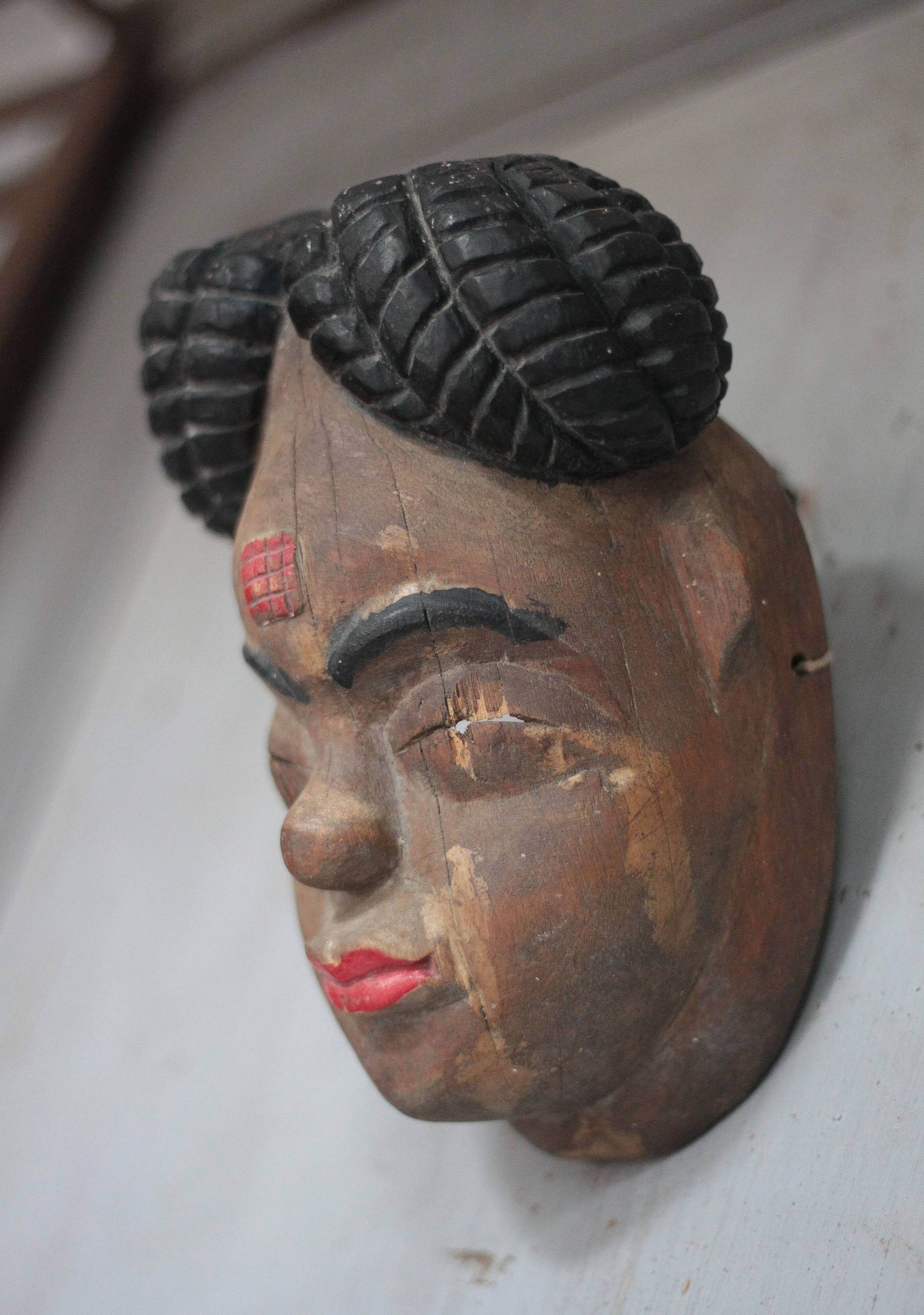 Ancient Okuyi mask, Punu mask from Gabon, carved wood, collection, ethnic art.