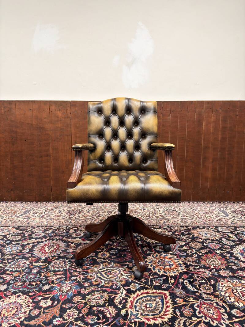 Classic English Chesterfield Office Chair
