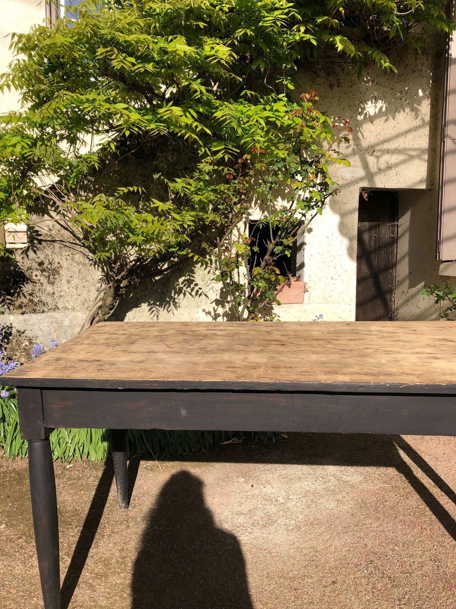 Farm table