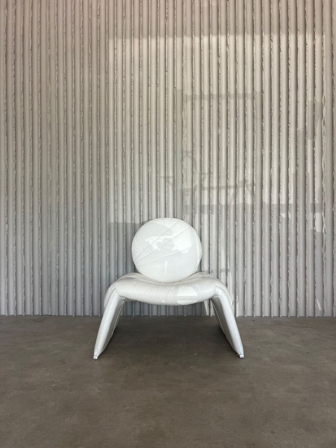 Fauteuil "Calypso" par Vittorio Introini pour Saporiti