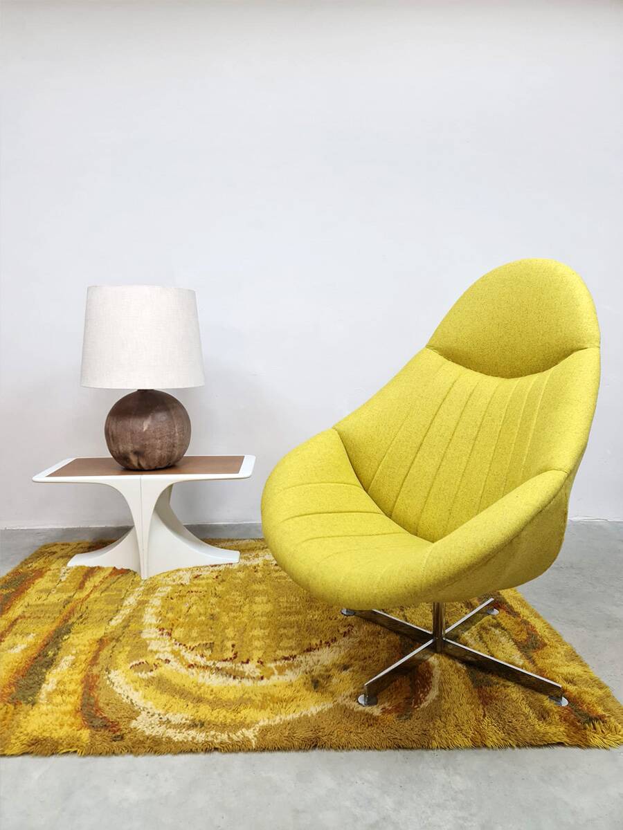Vintage Dutch design swivel lounge chair