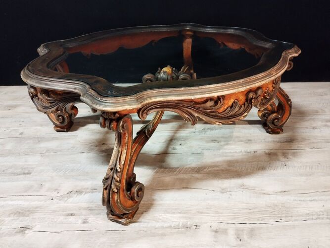 Lacquered Venetian coffee table