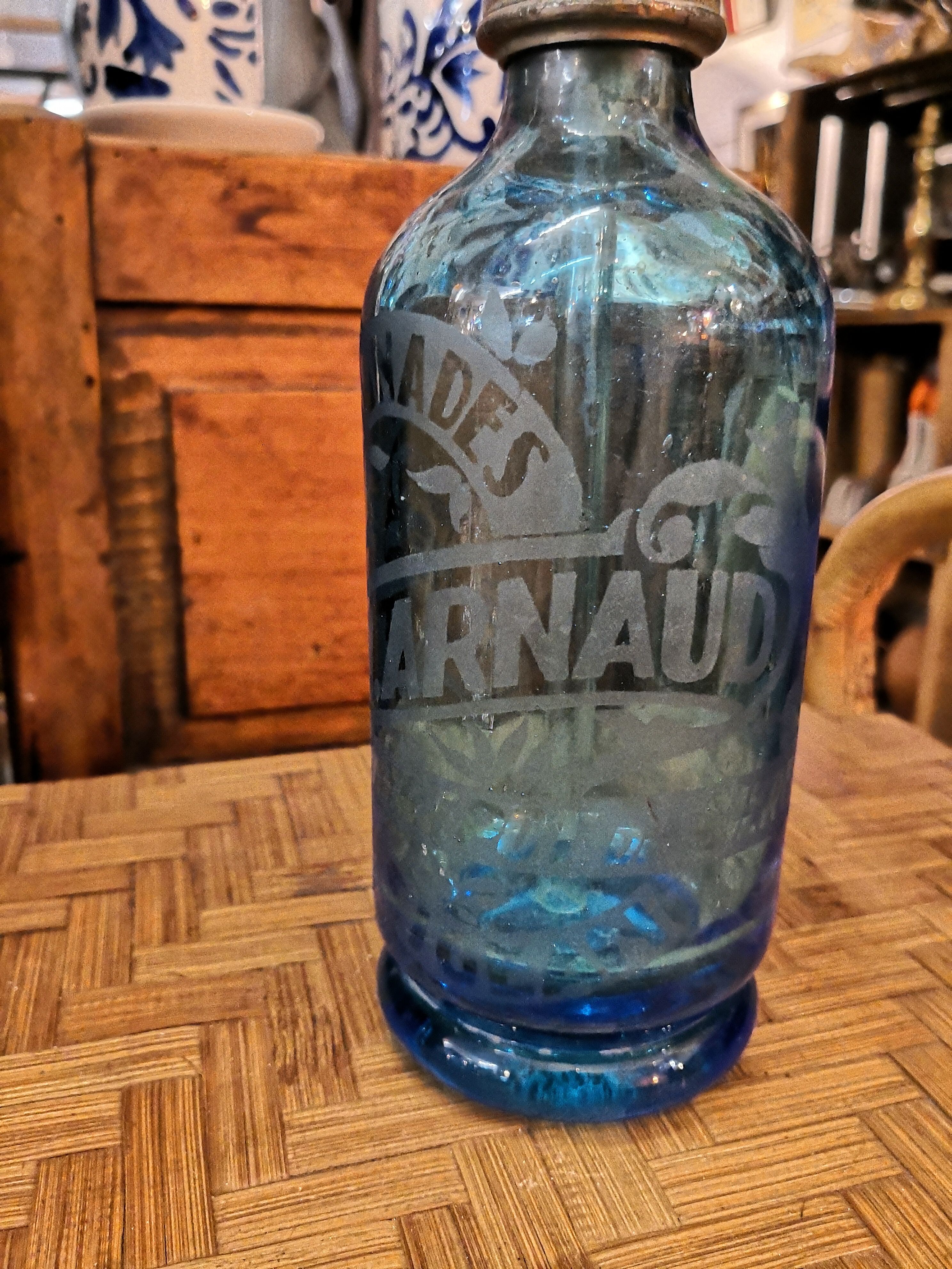 1/2 old siphon engraved in blue glass