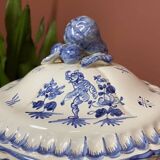 Soup tureen and its presentation dish with blue Moustiers decor