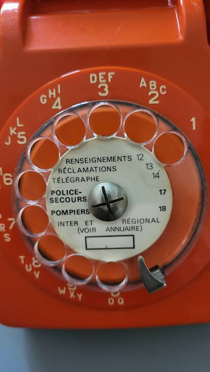 Téléphone Socotel Orange vintage