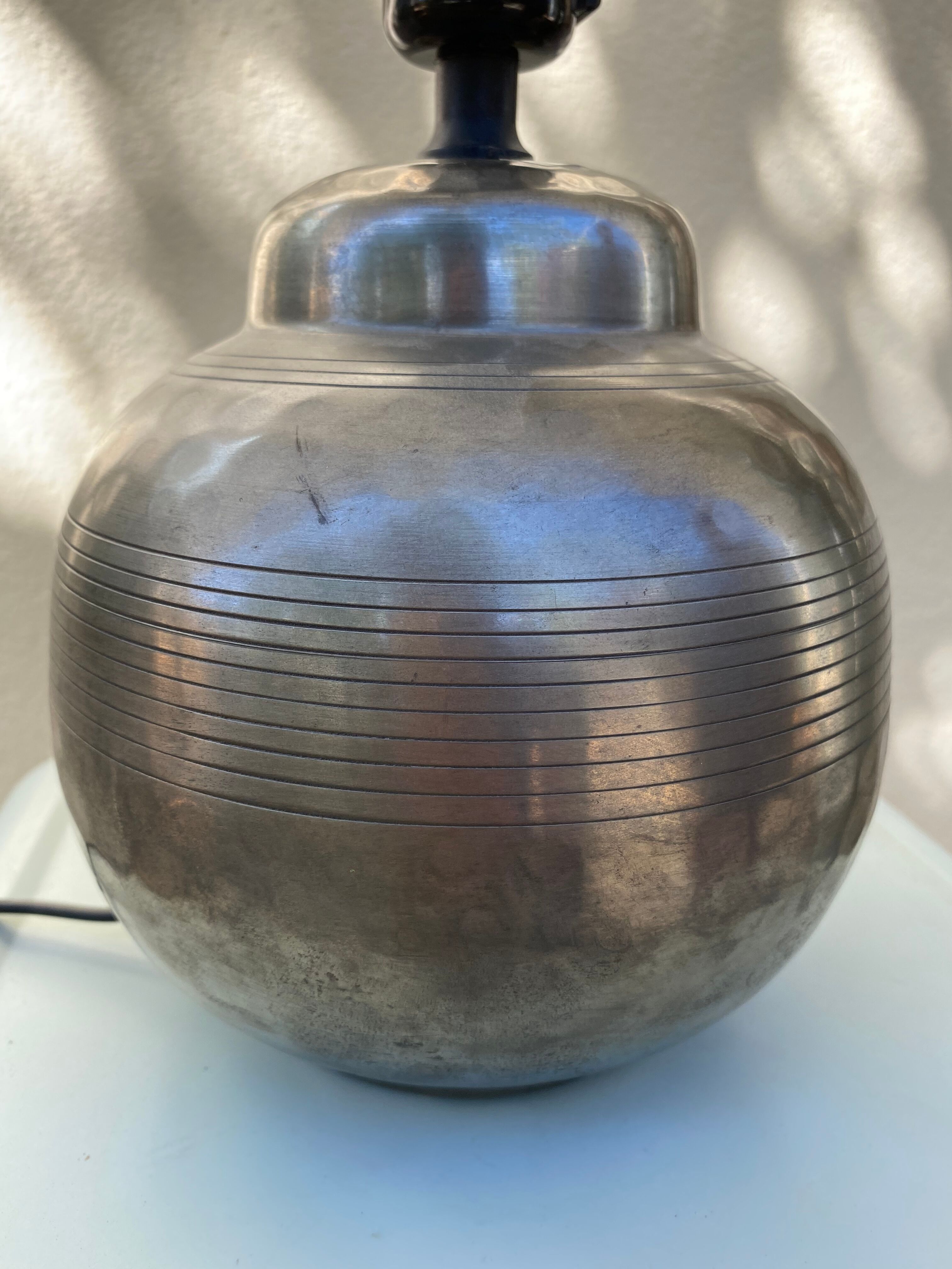 Lamp foot imitation tin