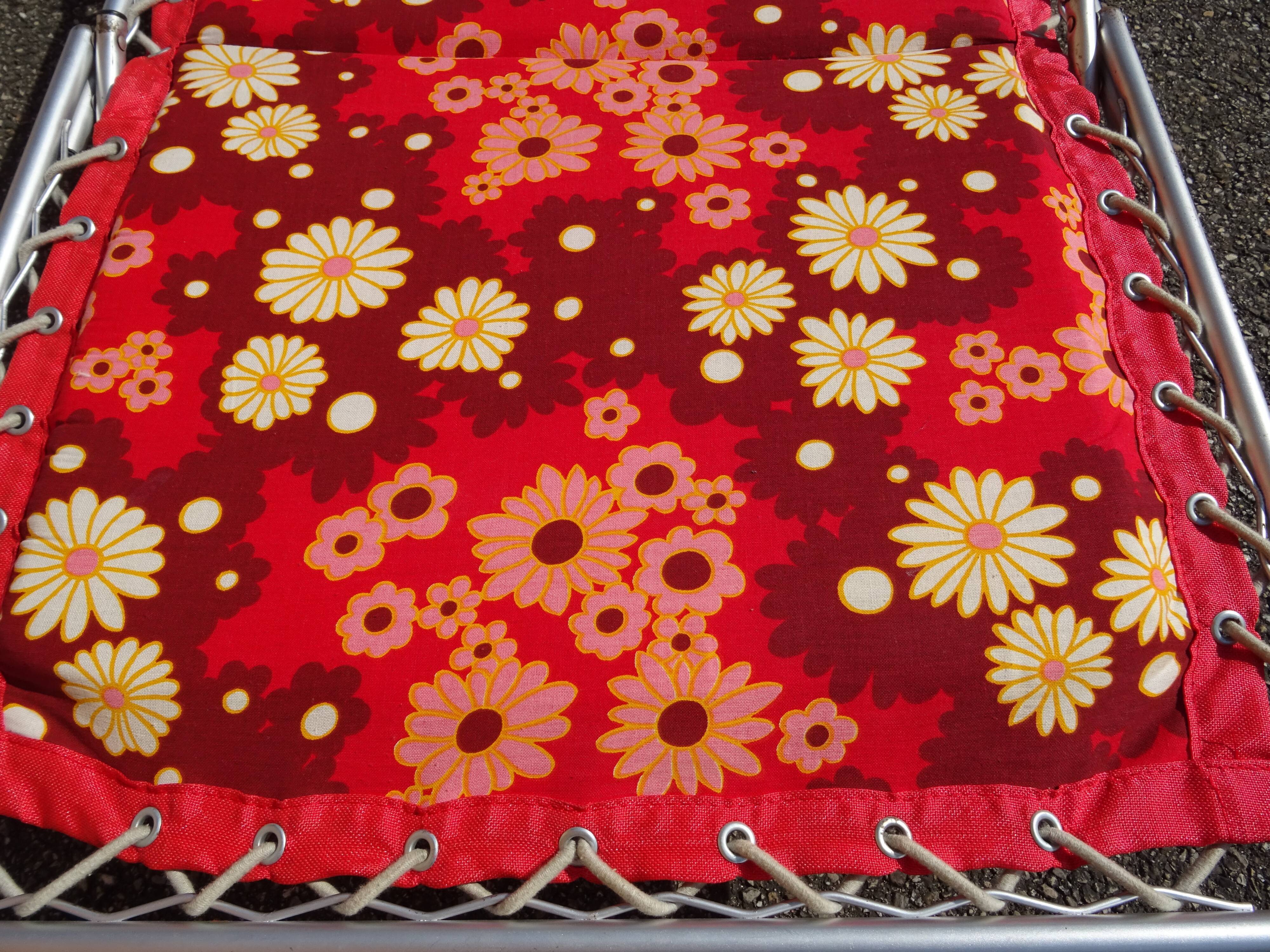 Folding sunbed lounger vintage flower camp bed