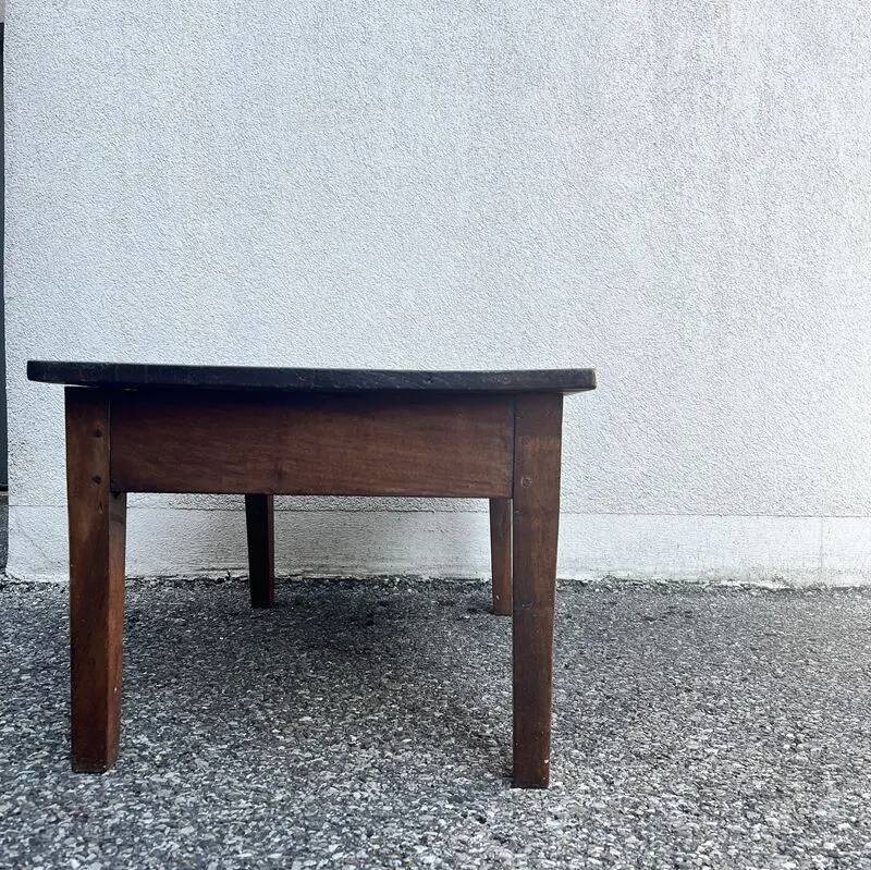 Table basse en bois massif