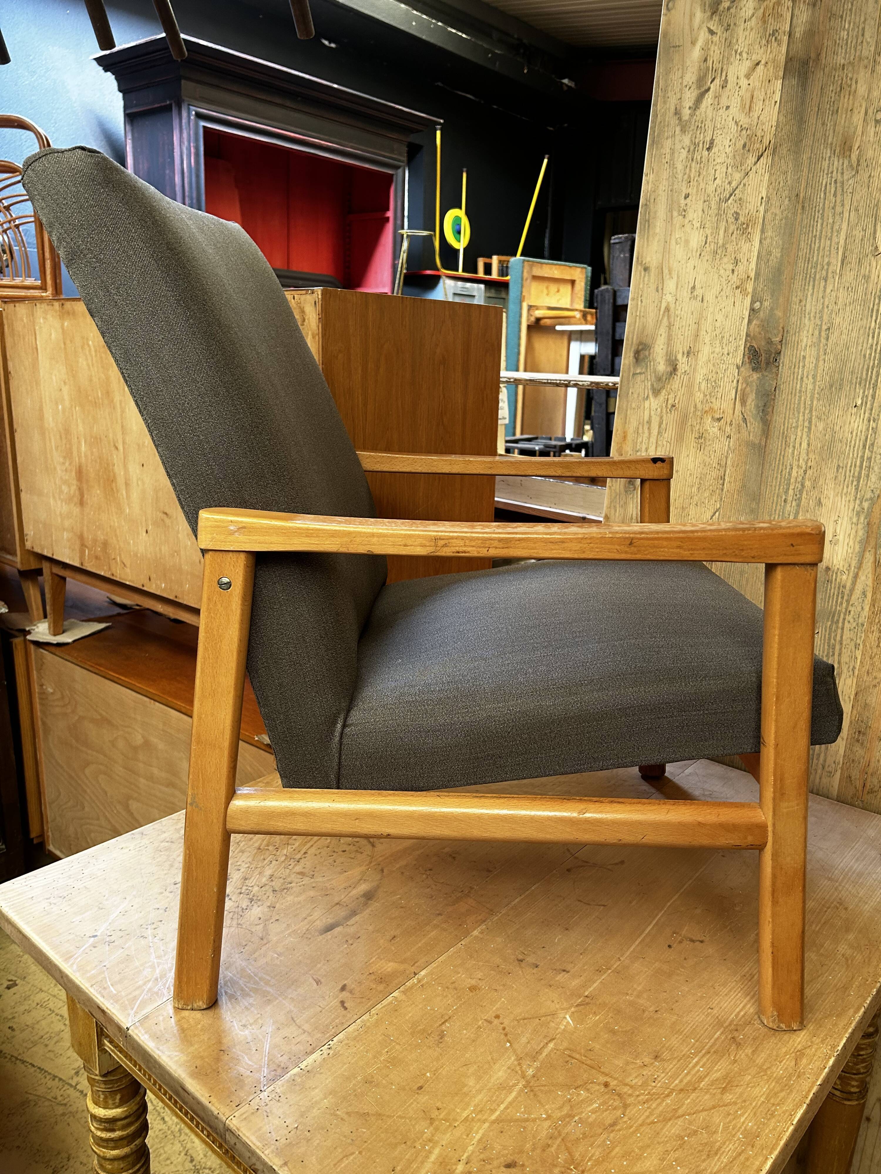 Paire de fauteuils vintage