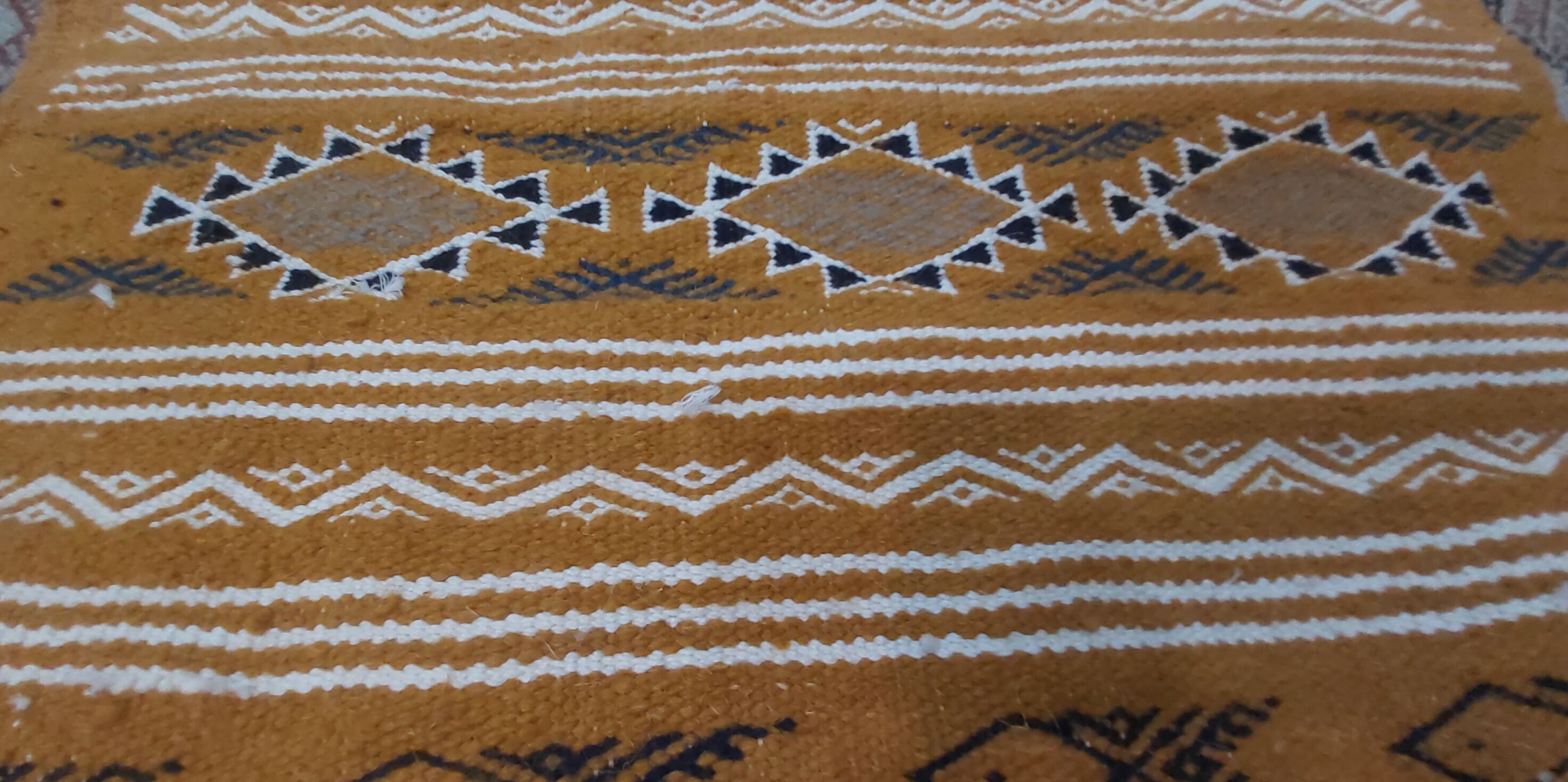 Kilim carpet mustard color handmade in pure wool 70 * 200cm