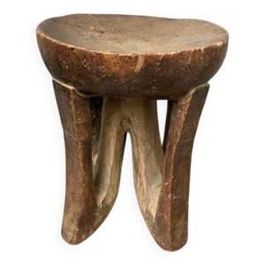 tabouret africain tripode