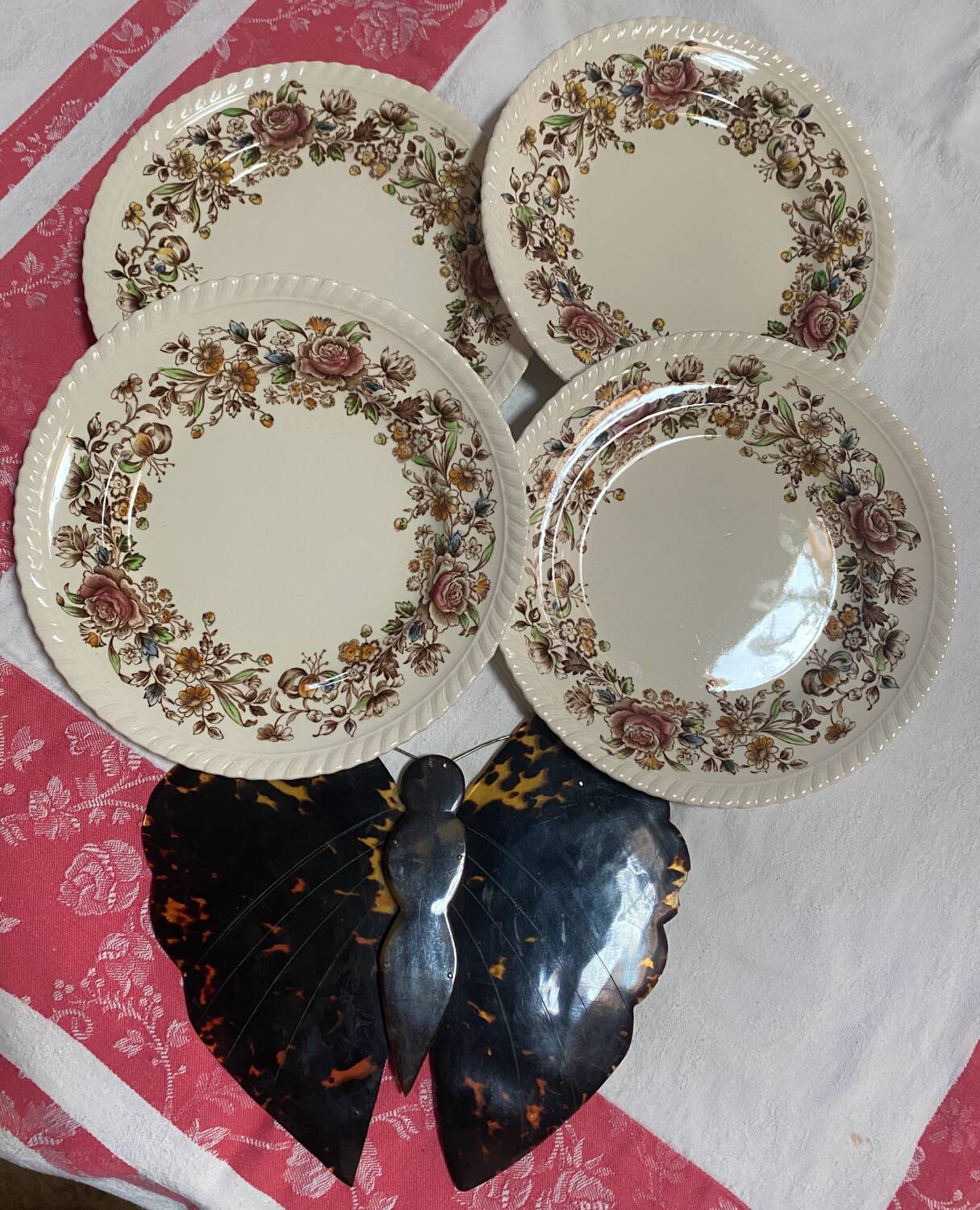 Lot de 4 assiettes à dessert Johnson Bross
