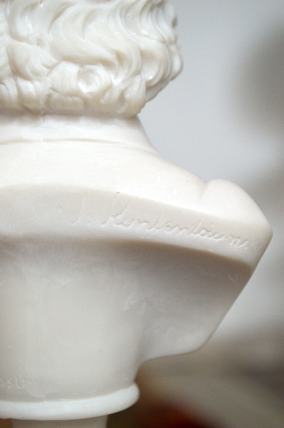 Small bust in alabaster beethoven