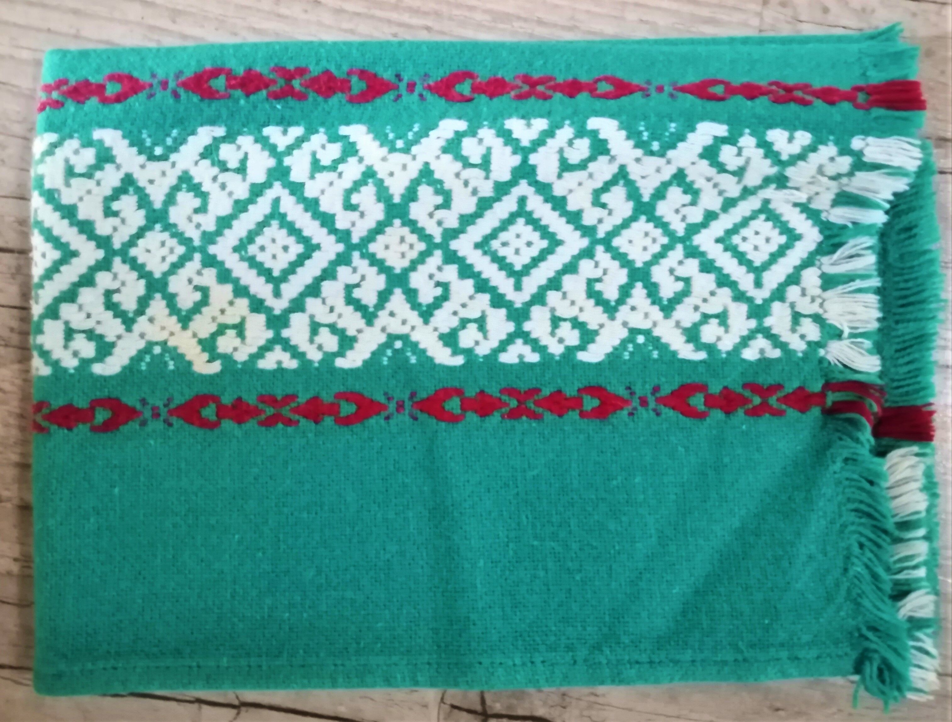 Tablecloth and 8 matching towels Old Green Basque