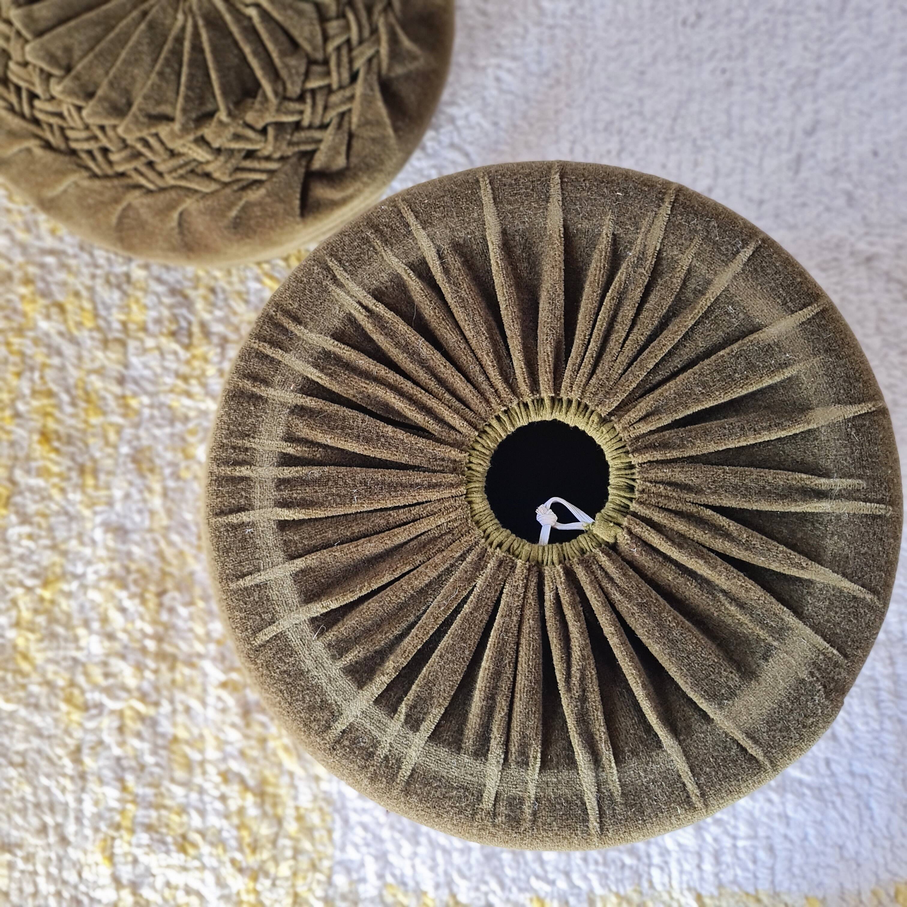 Duo pouf et coussin assorti velours vert olive