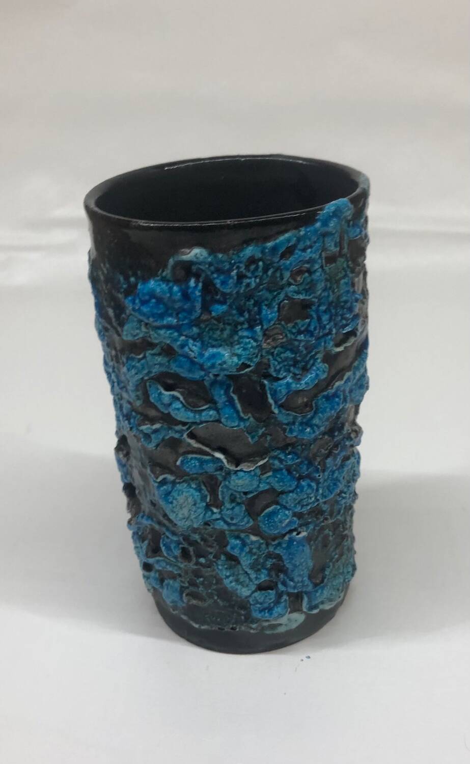 Vallauris seafoam cuff vase