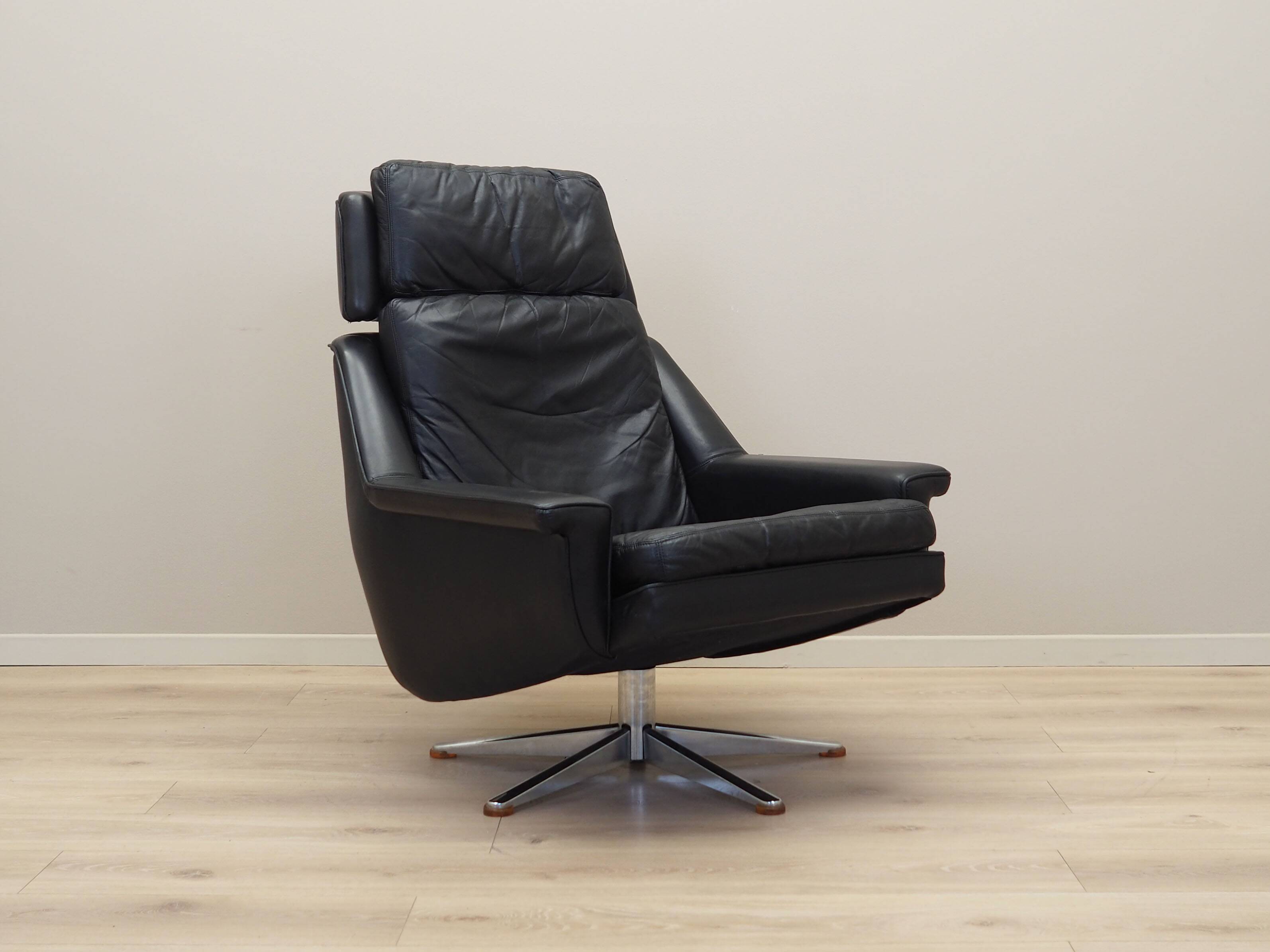 Swivel armchair, Danish design, 1970s, designer: Werner Langenfeld, manufacture: Esa