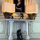 Pair of table lamps, half Corinthian capitals in carved and gilded wood, 18th century