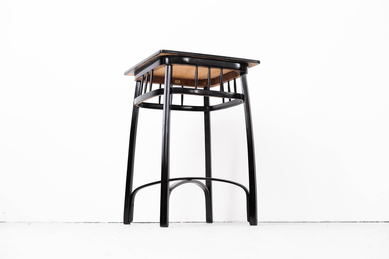 Table d'Appoint Art Nouveau/Jacob & Josef Kohn Modèle 616/T/Gustav Siegel