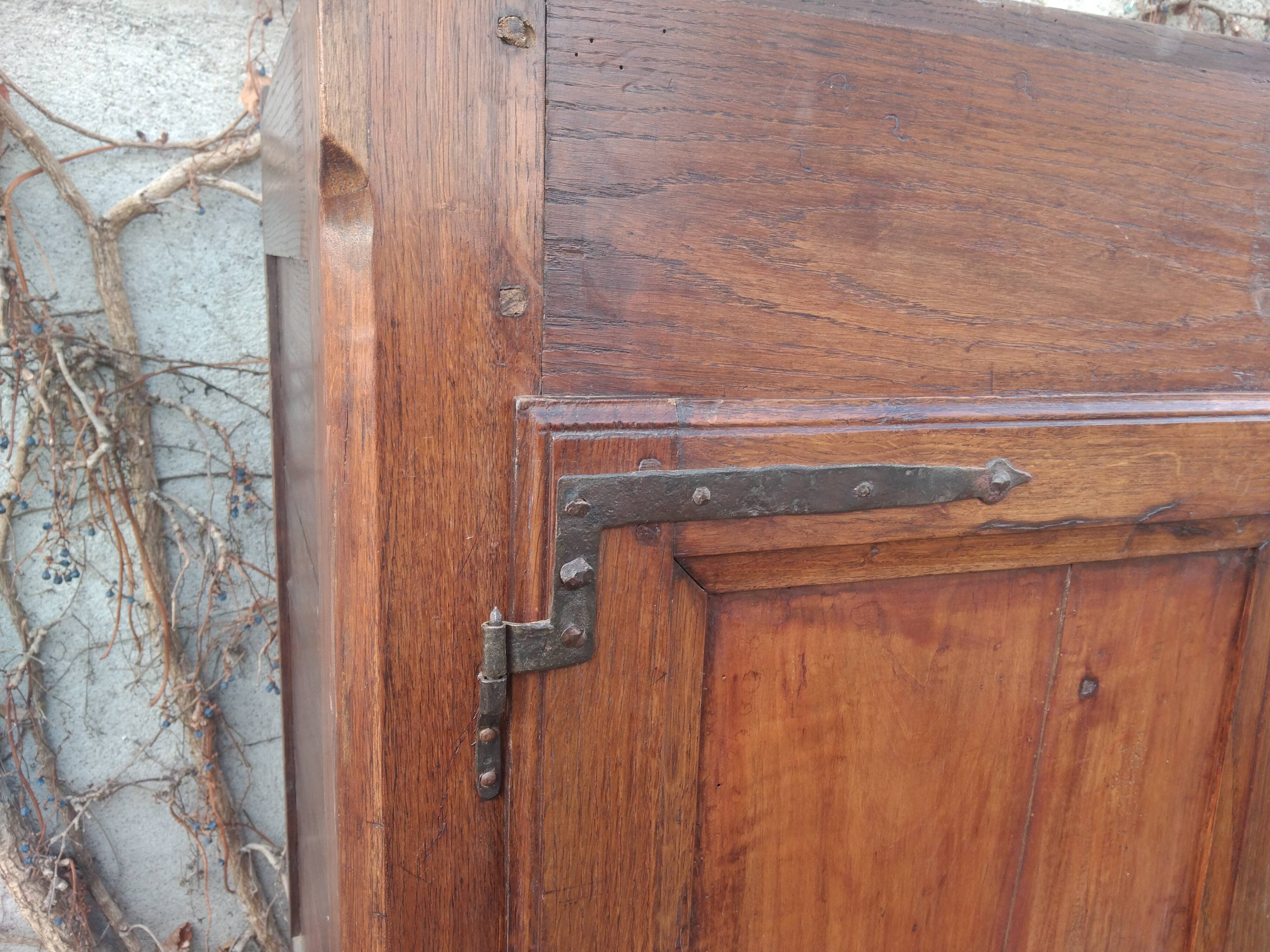 Auvergne wardrobe 18th century