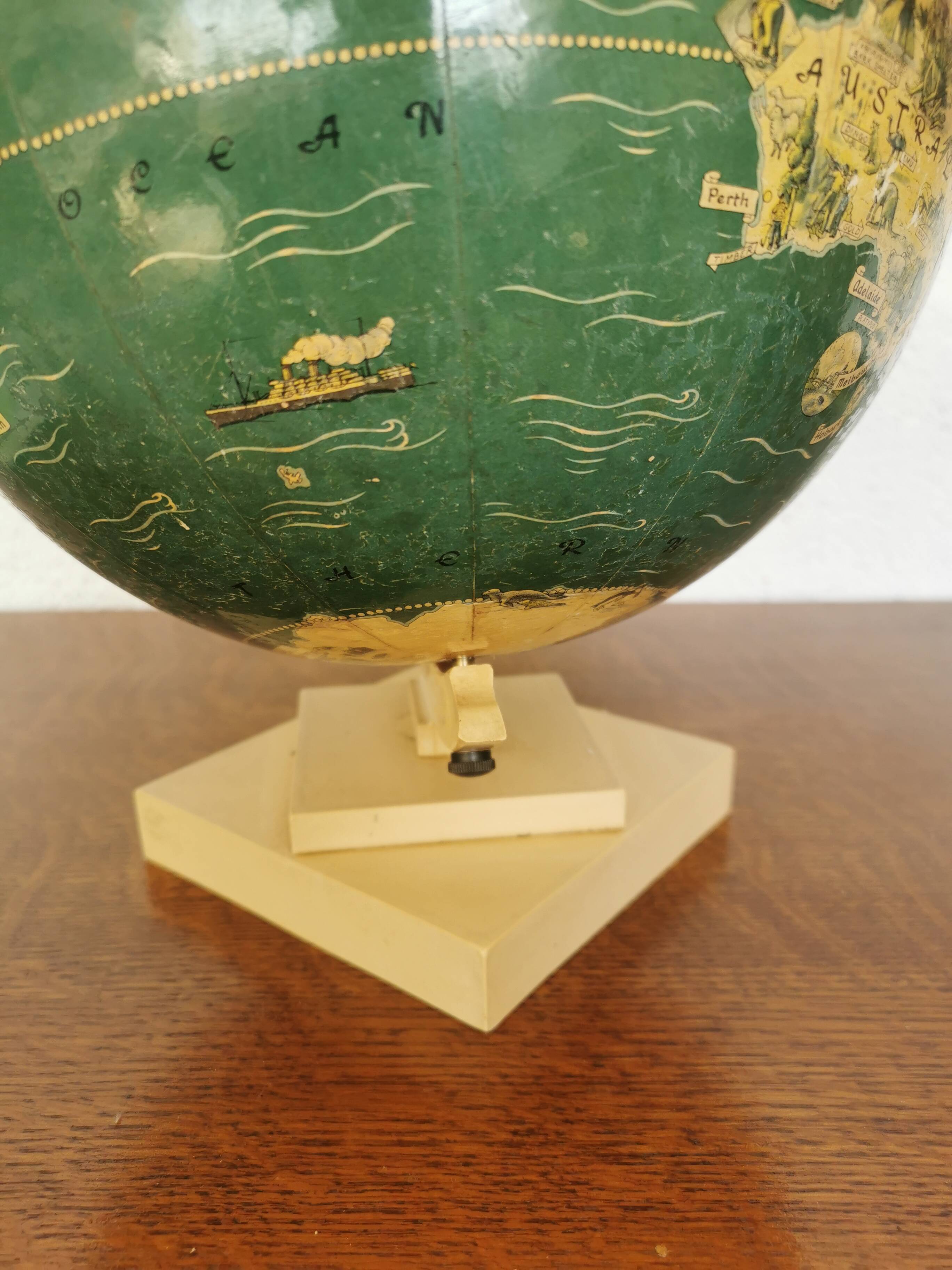 World map, Philip's Pictorial Globe