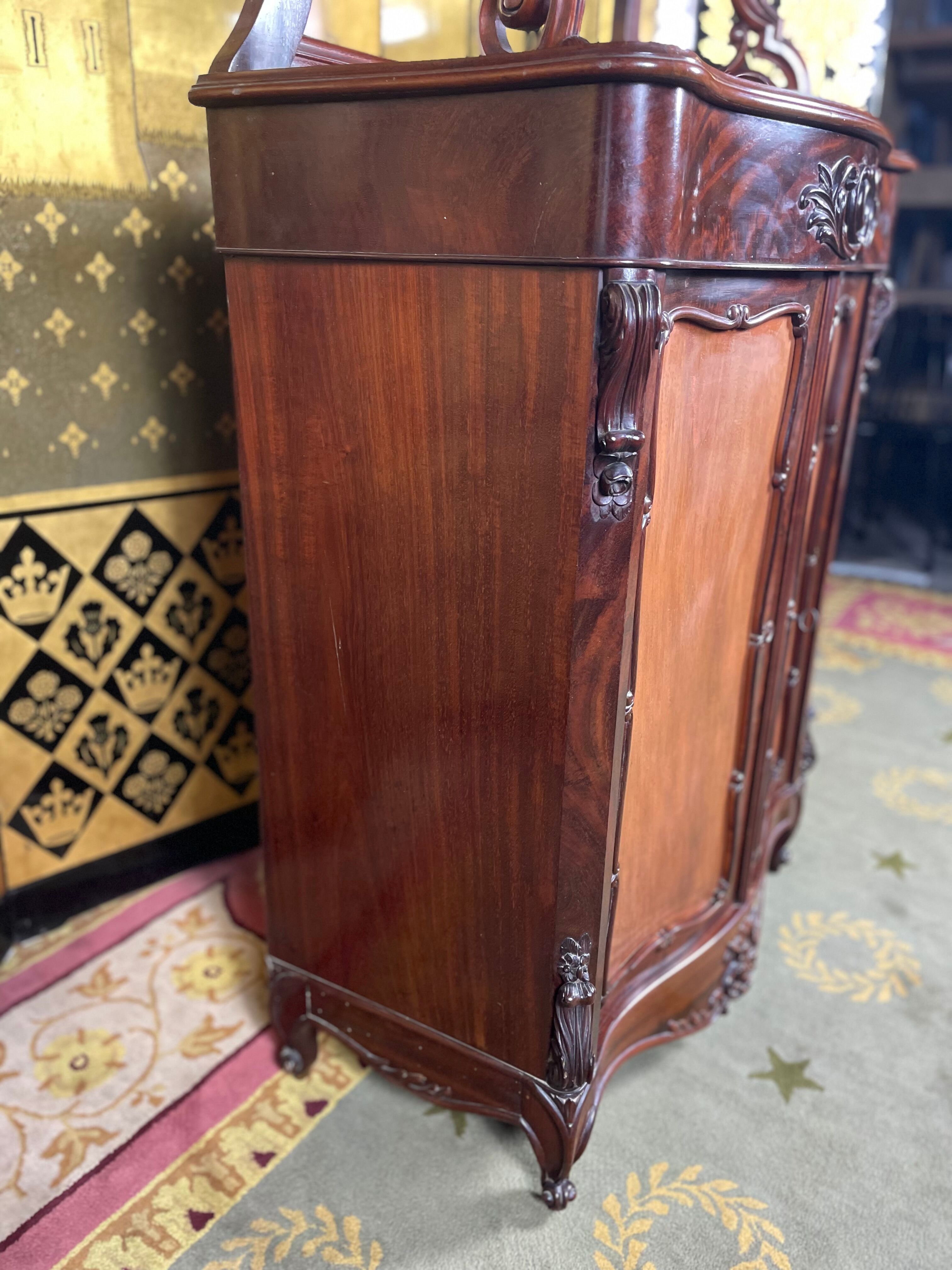 Napoleon III mahogany support cabinet