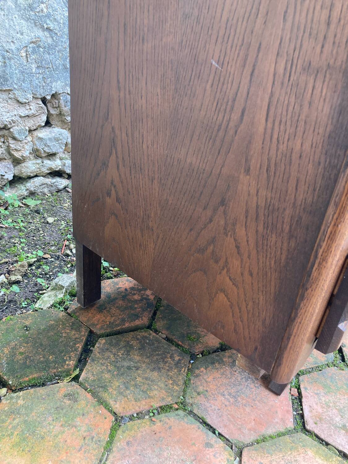 Vintage chest of drawers with splayed legs