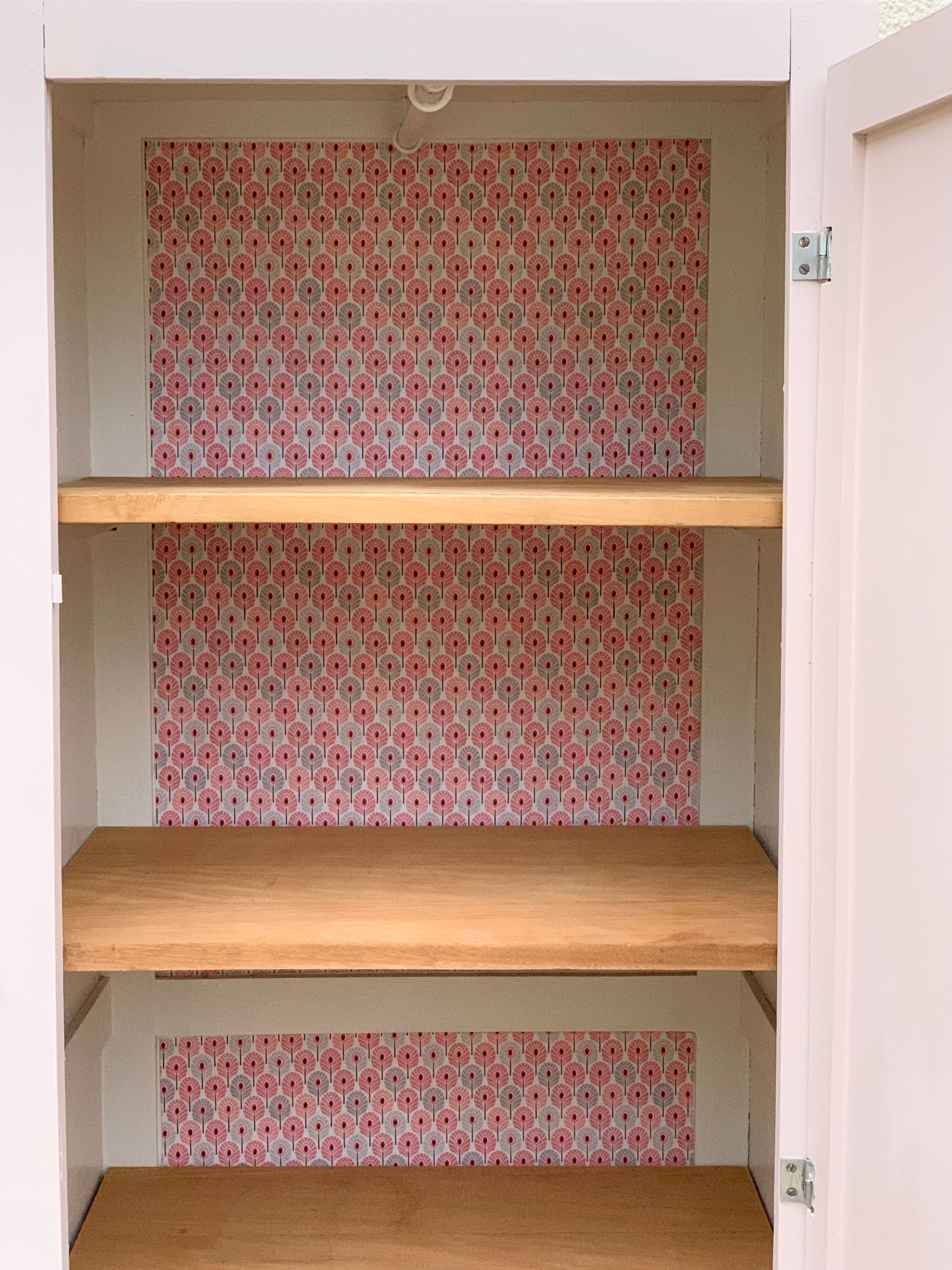 Parisian bonnetière cabinet nude 1930