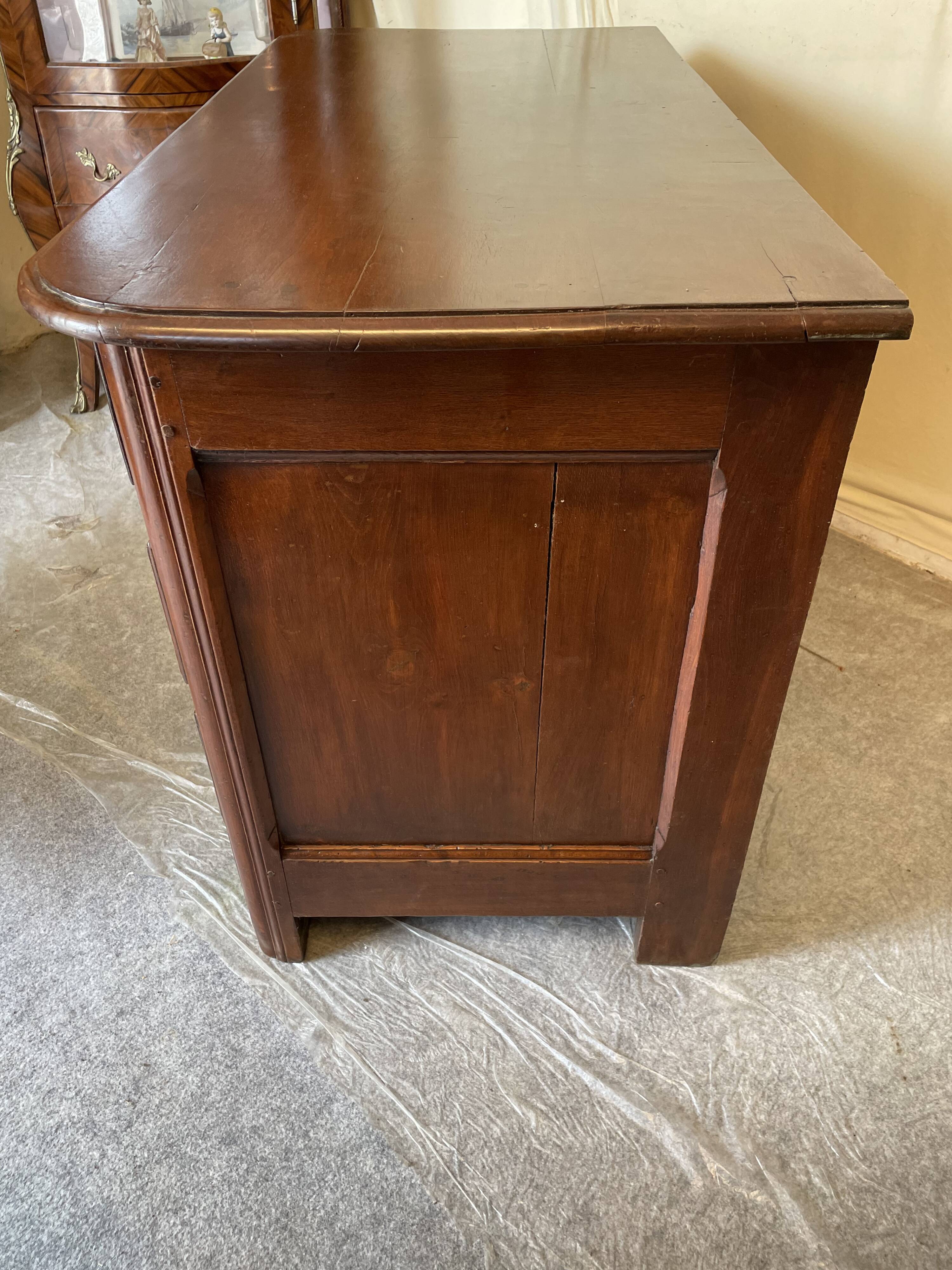 Commode noyer 18e