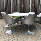 Round dining table by Charles & Ray Eames for Vitra 1980