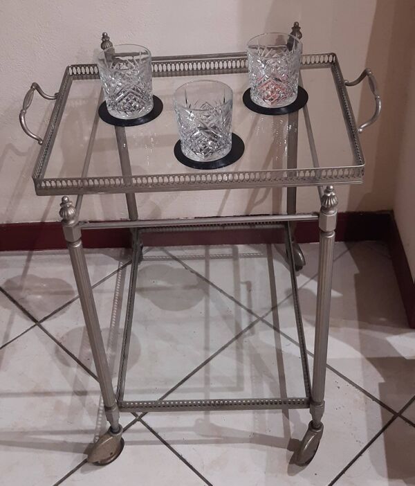Desserte roulante en laiton argenté