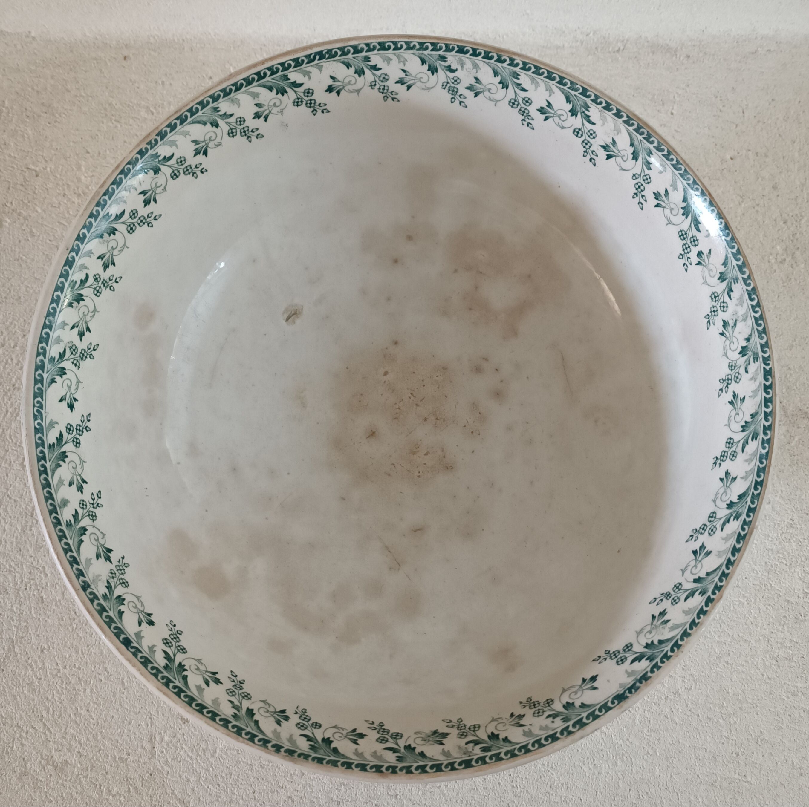 Iron earth bowl