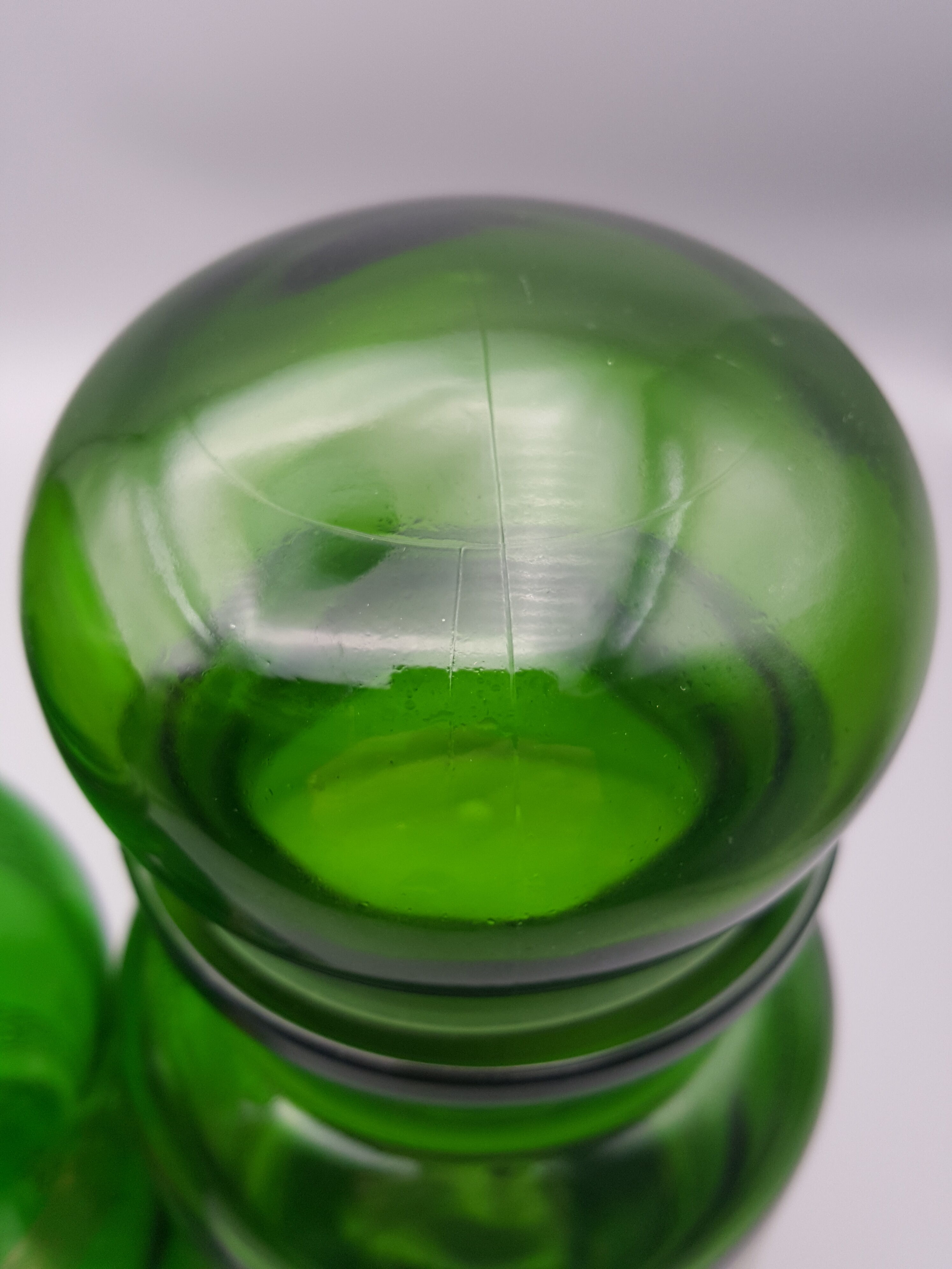 Pots en verre container made in belgium verts avec liseret doré