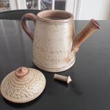 Teapot with signed sandstone filter