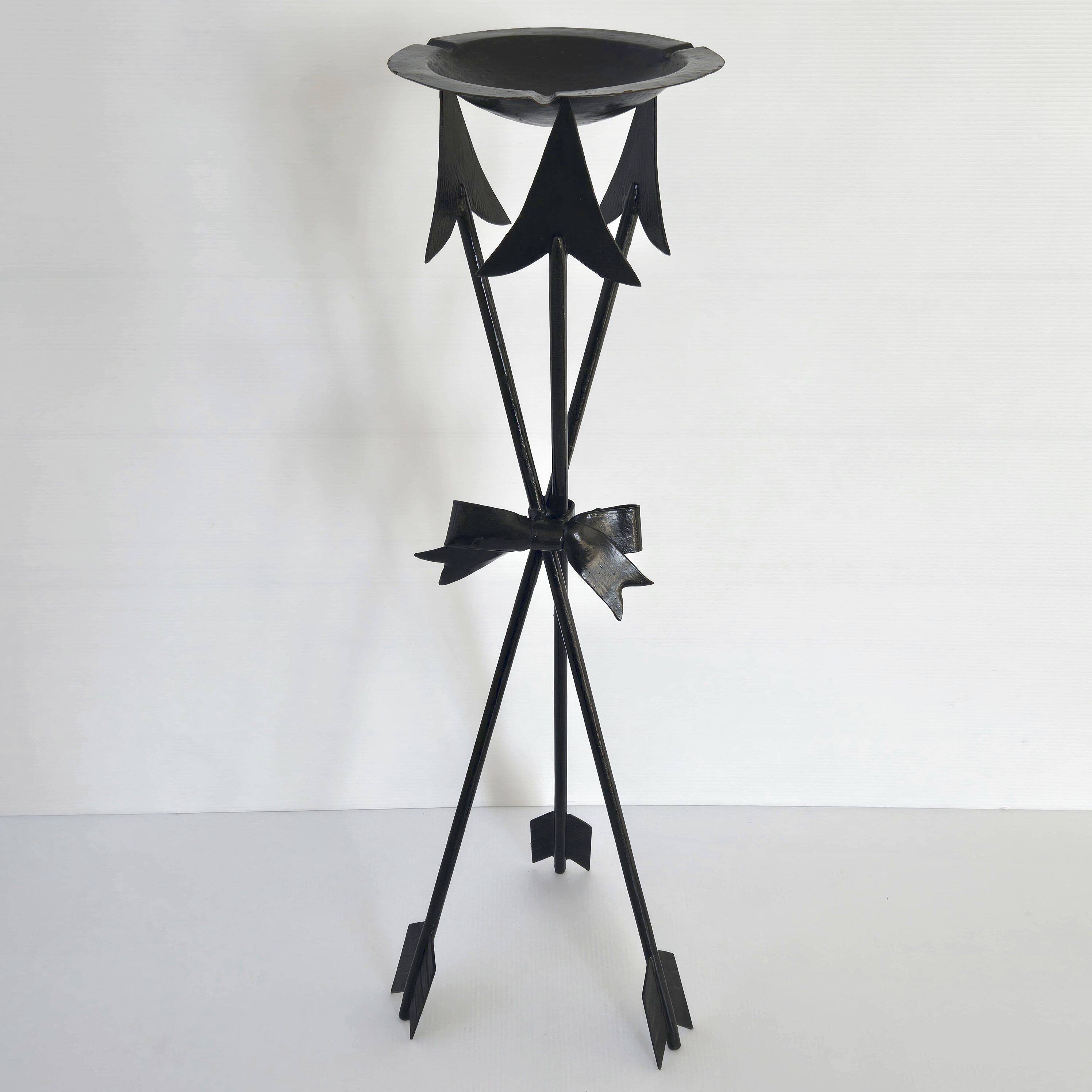 Vintage arrow ashtray 1960