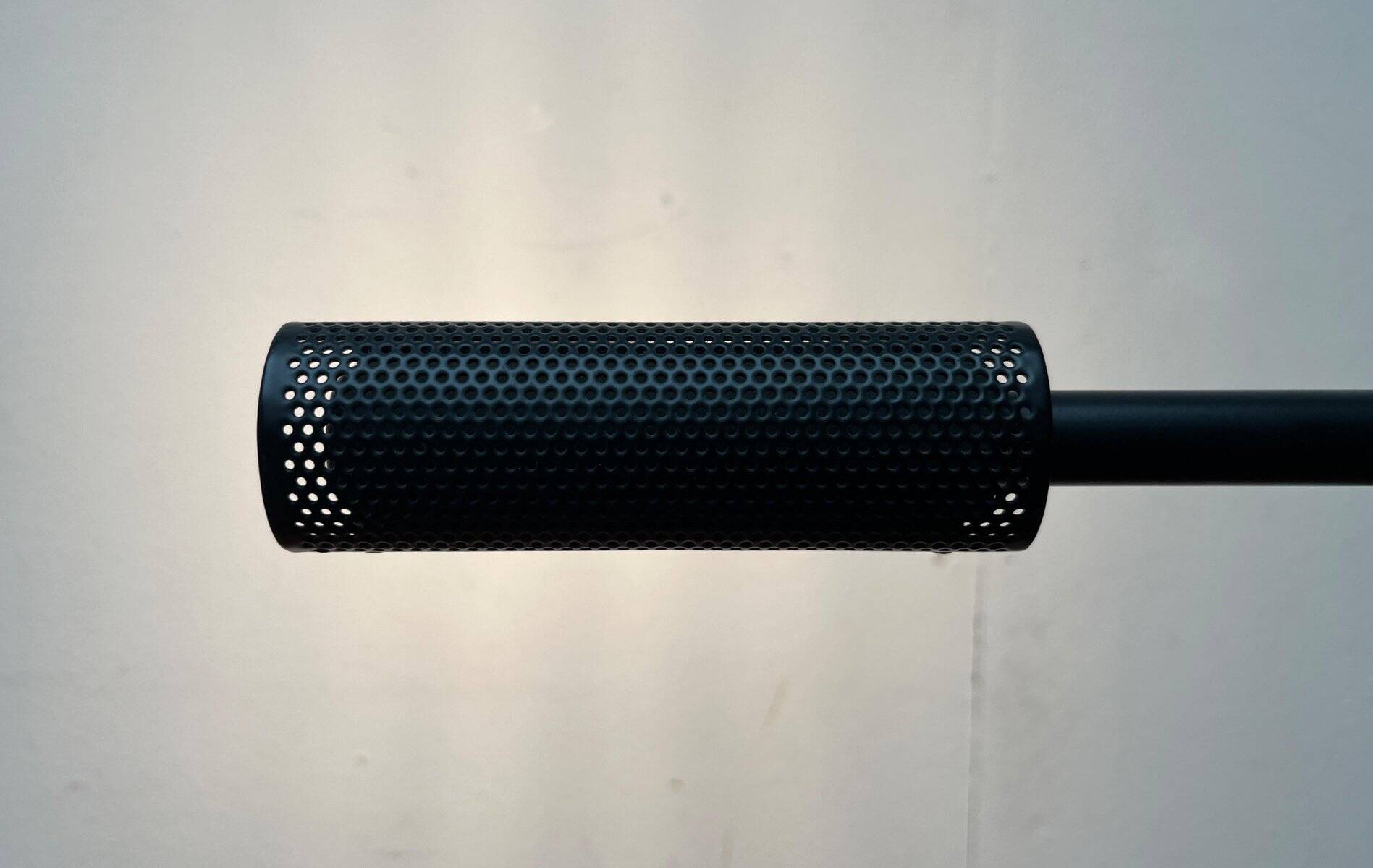 Postmodern Stringa table lamp by Hans Ansems for Luxo, 1980s.