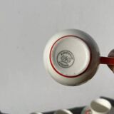 8 tasses en porcelaine fine blanche de Limoges Art déco