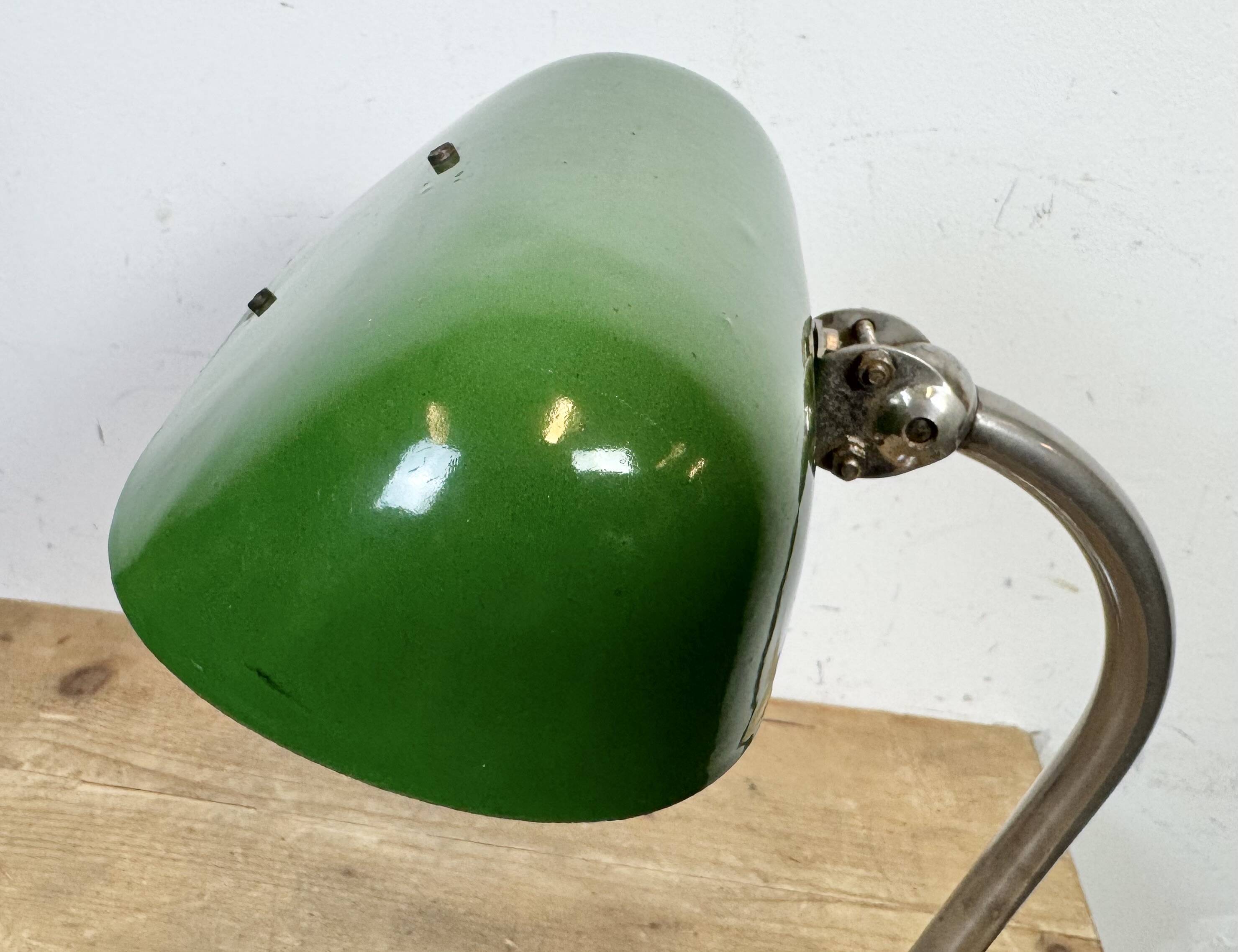 Vintage Green Enamel Bankers Table Lamp, 1950s
